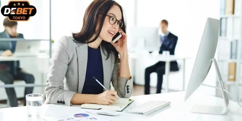 Email kênh liên hệ Debet kín đáo và chi tiết